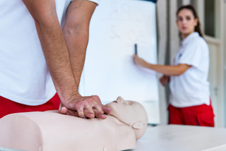 10 Steps to Becoming an EMT or Paramedic