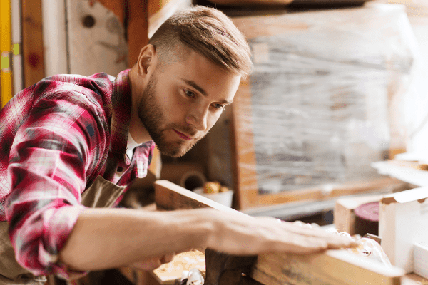 Find a Carpentry School &amp; Learn How to Become a Carpenter
