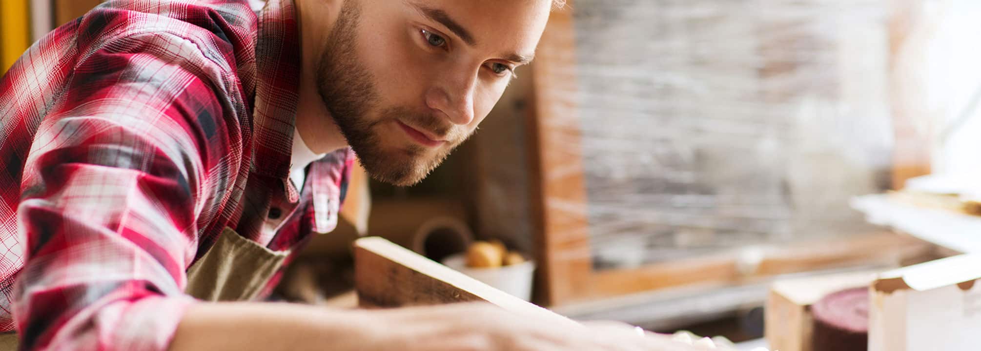 Find a Carpentry School & Learn How to a Carpenter