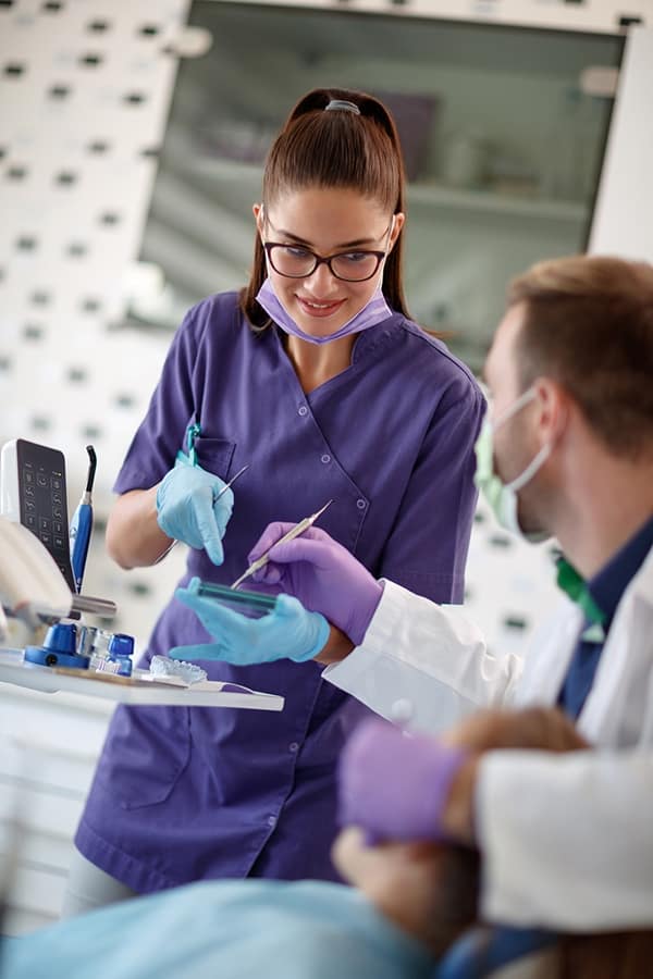 Canadian Dental Assistant Schools & Colleges