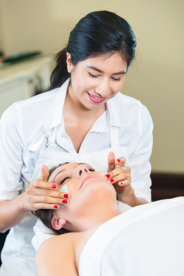 Skin Care Schools & Colleges Find Esthetician Training